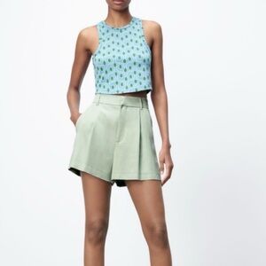 Zara| Sage Green High Waisted Pleated Shorts, Stretchy Waistband•••Size M